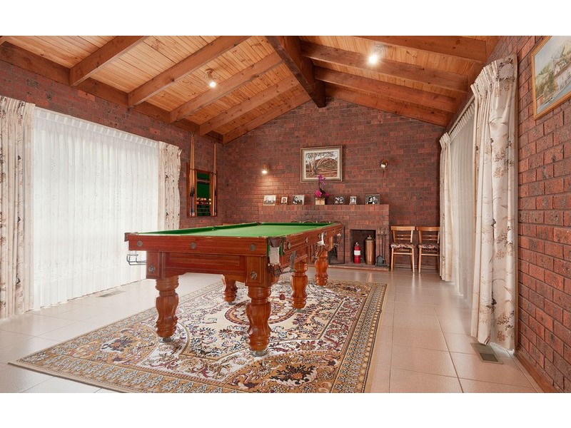 90 Woodville Road, Mooroolbark VIC 3138