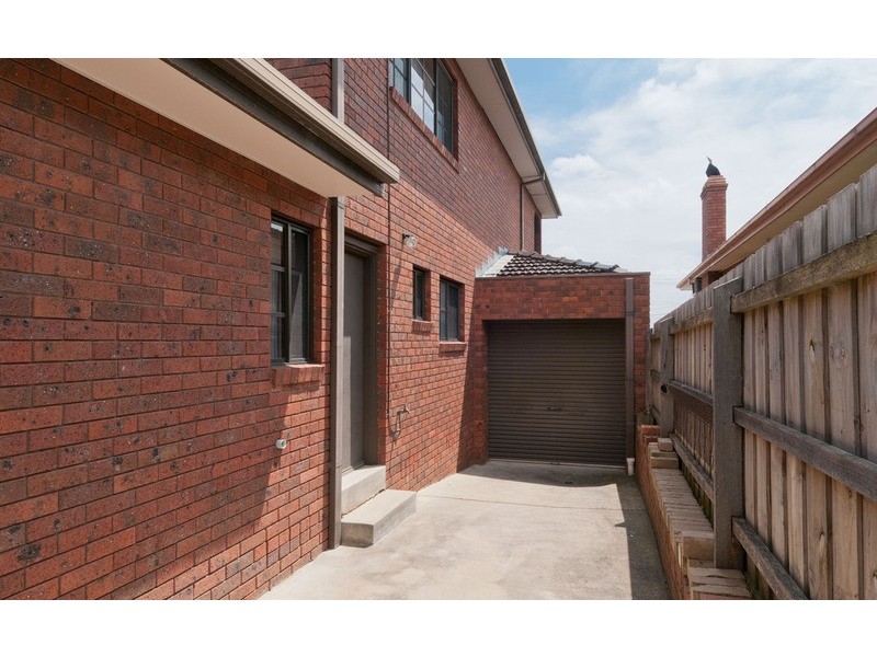 90 Woodville Road, Mooroolbark VIC 3138