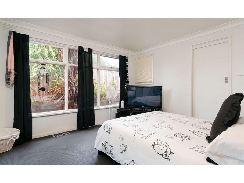 2/27 Humber Road, Croydon North VIC 3136