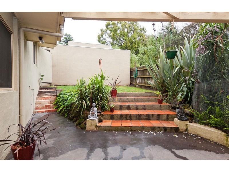 2/27 Humber Road, Croydon North VIC 3136