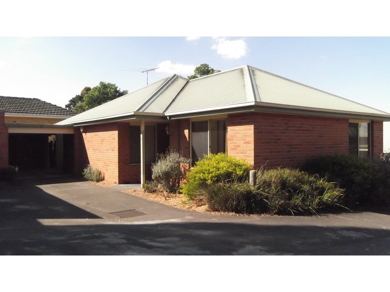 2/40-42 Newman  Road, Mooroolbark VIC 3138