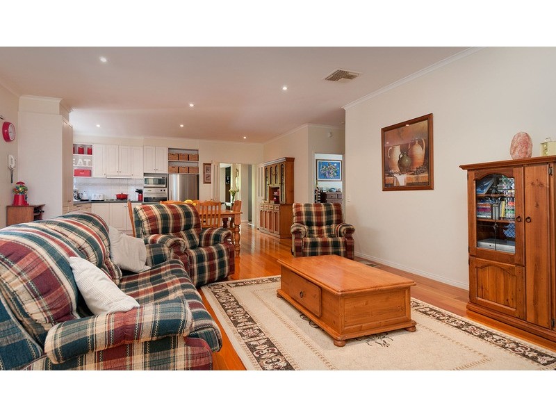 17 Yarra Valley Boulevard, Chirnside Park VIC 3116