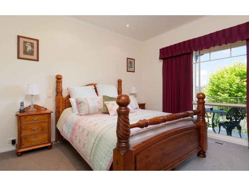 17 Yarra Valley Boulevard, Chirnside Park VIC 3116