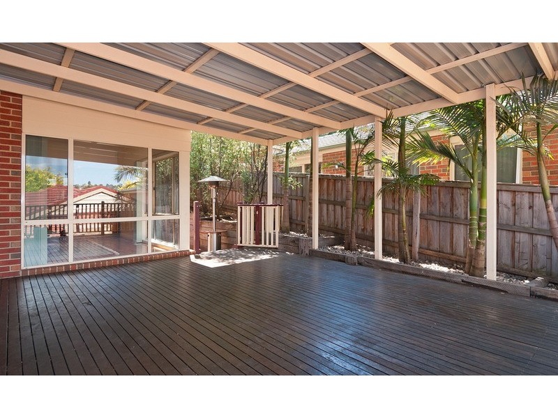 17 Yarra Valley Boulevard, Chirnside Park VIC 3116