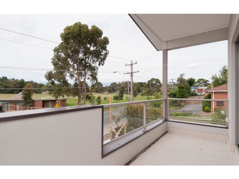 2-5/98-100 Brice Avenue, Mooroolbark VIC 3138