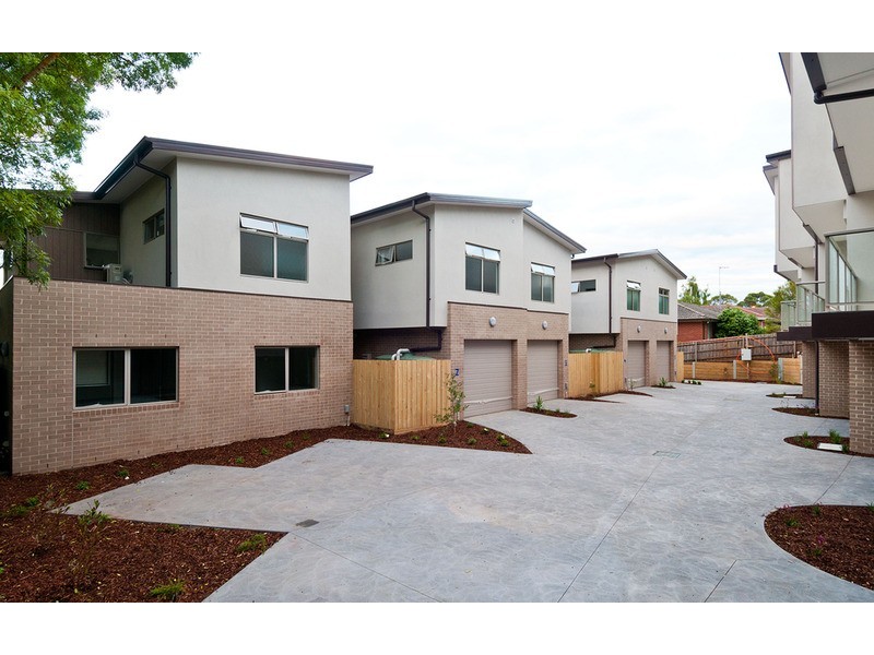 2-5/98-100 Brice Avenue, Mooroolbark VIC 3138