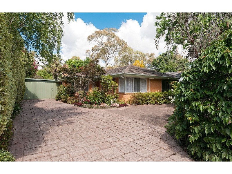 29 Lee Ann Crescent, Croydon VIC 3136