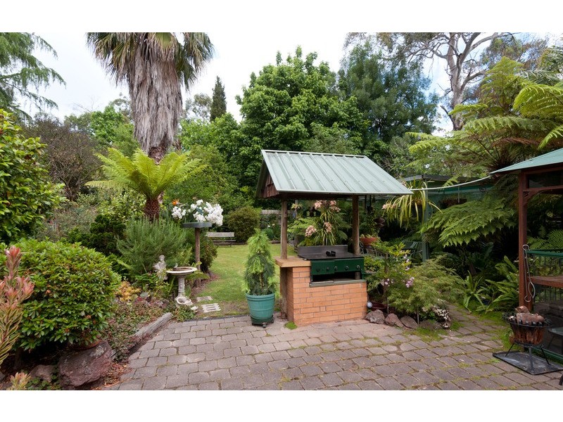 29 Lee Ann Crescent, Croydon VIC 3136