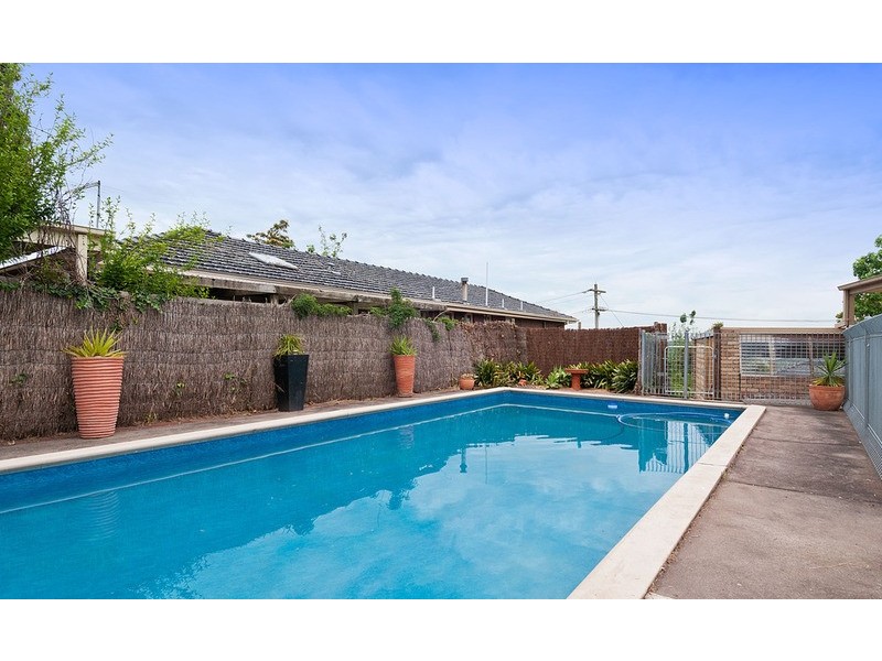 68 Meadowgate Drive, Chirnside Park VIC 3116