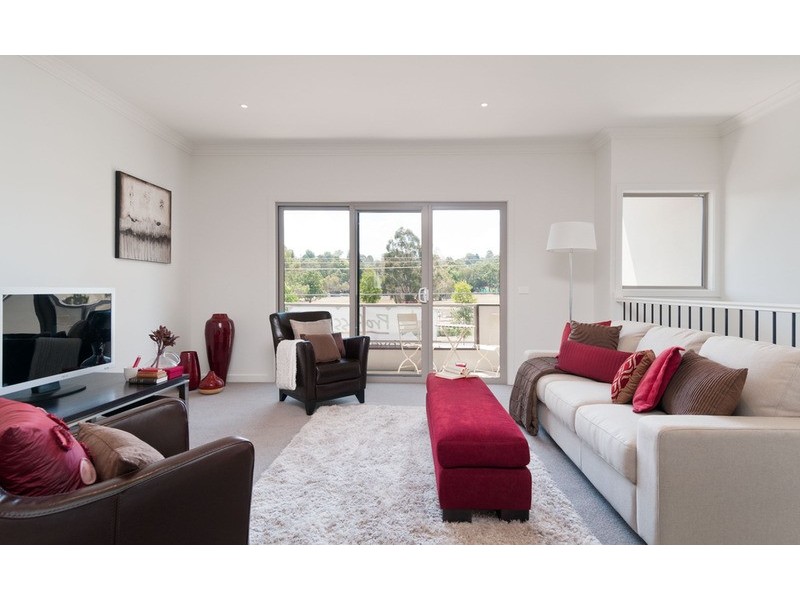 8, 9/98 -100 Brice Avenue, Mooroolbark VIC 3138