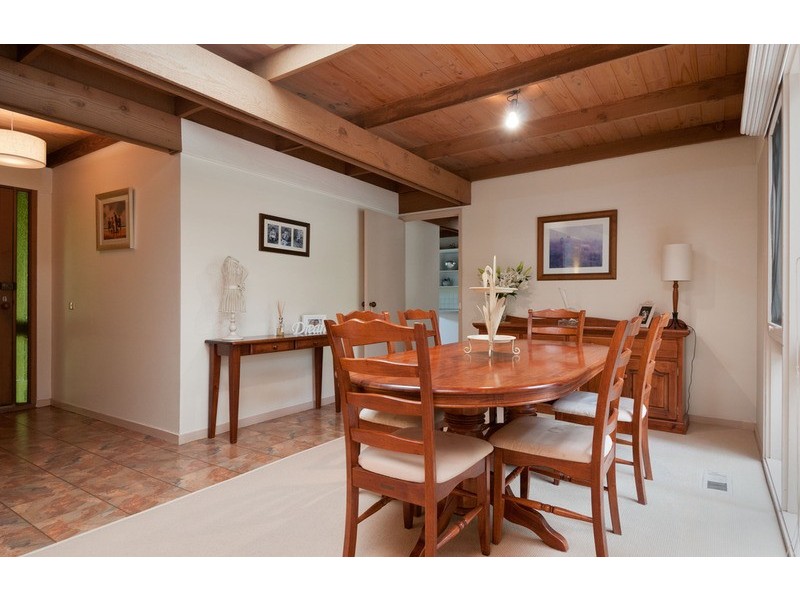 17 Willow Court, Kilsyth VIC 3137