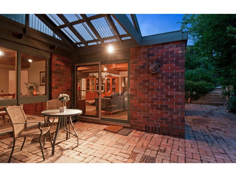 17 Willow Court, Kilsyth VIC 3137