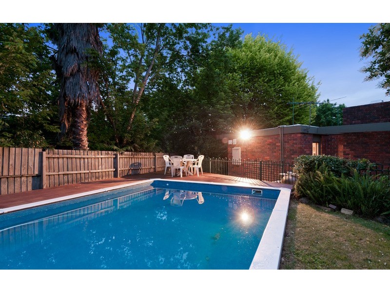 17 Willow Court, Kilsyth VIC 3137