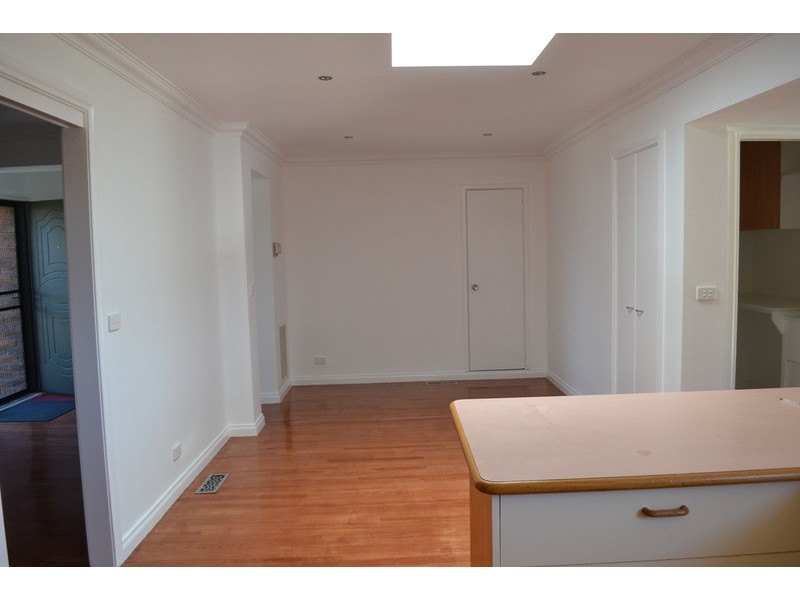 15 Selina Avenue, Mooroolbark VIC 3138