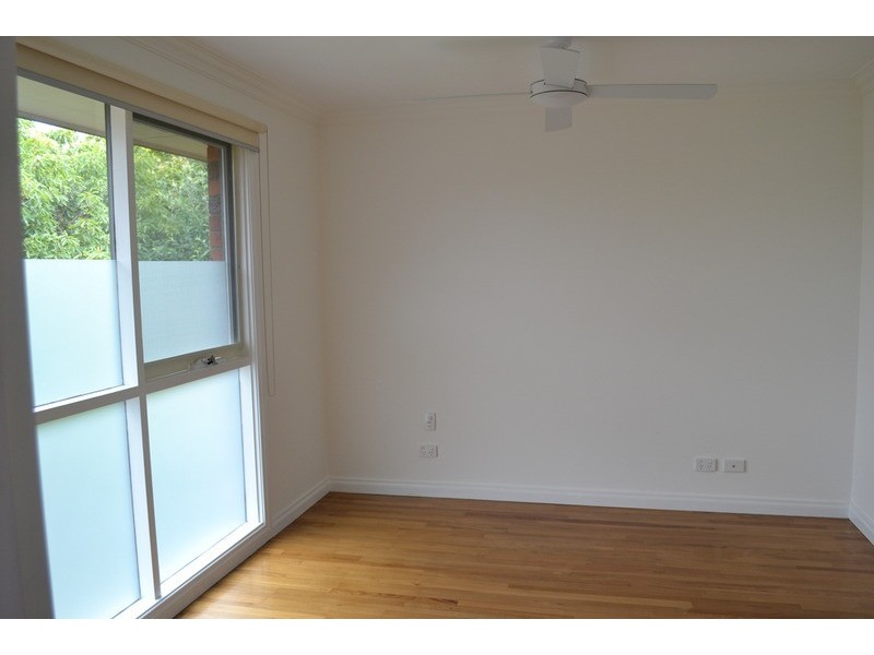 15 Selina Avenue, Mooroolbark VIC 3138