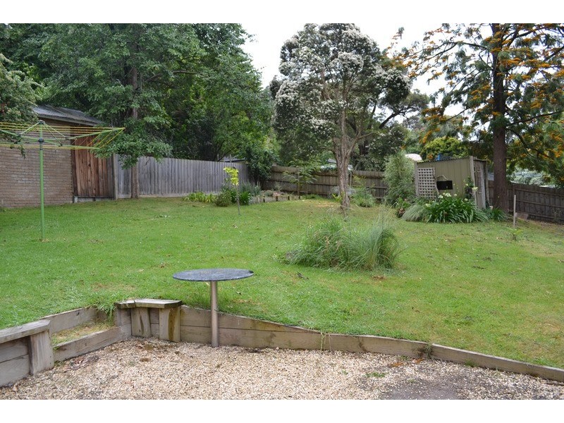 15 Selina Avenue, Mooroolbark VIC 3138