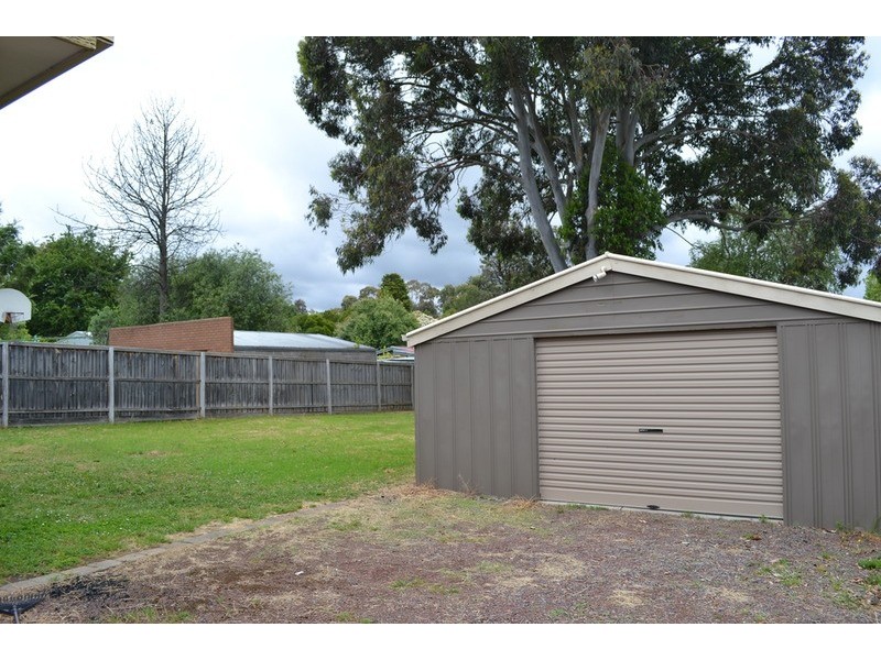 23 Thomas Street, Croydon South VIC 3136