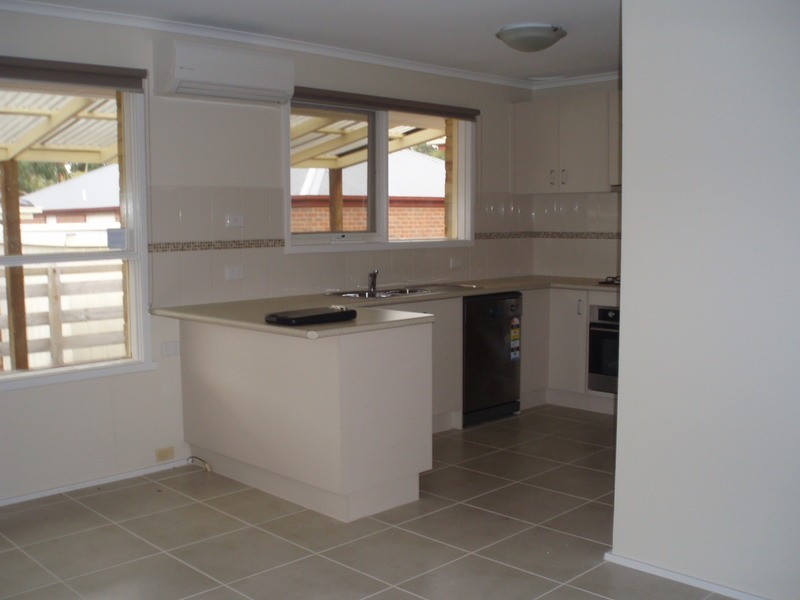 1/59 Dryden Concourse, Mooroolbark VIC 3138