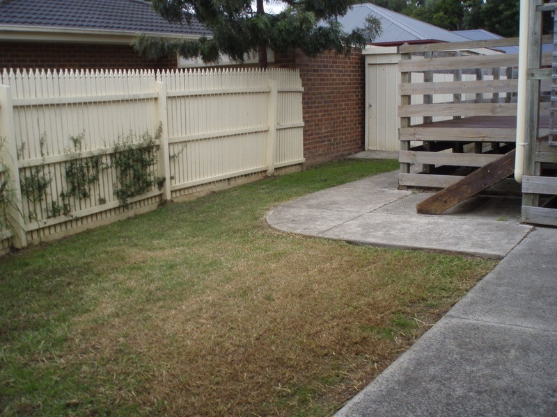 1/59 Dryden Concourse, Mooroolbark VIC 3138