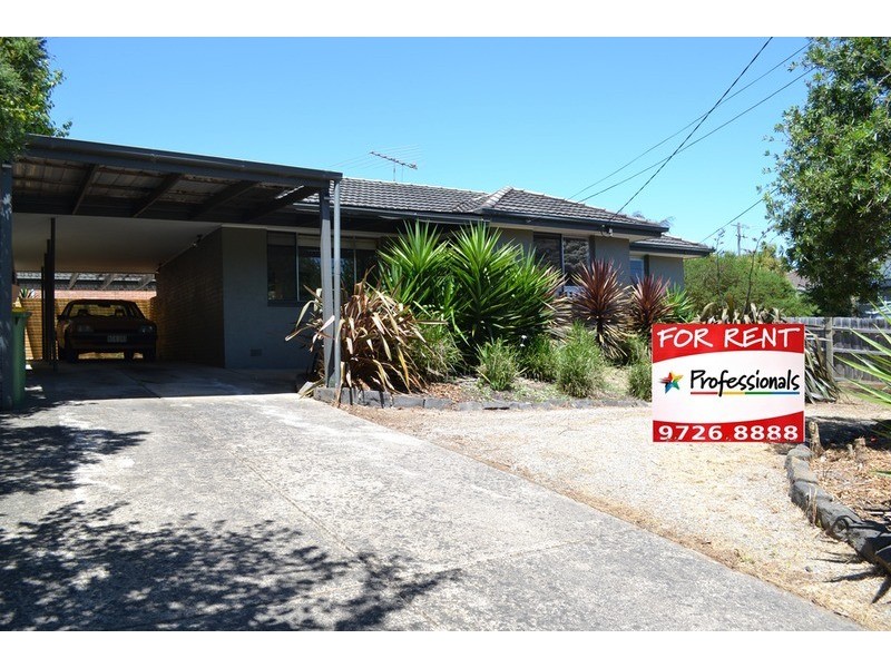 6 Wimbledon  Court, Mooroolbark VIC 3138