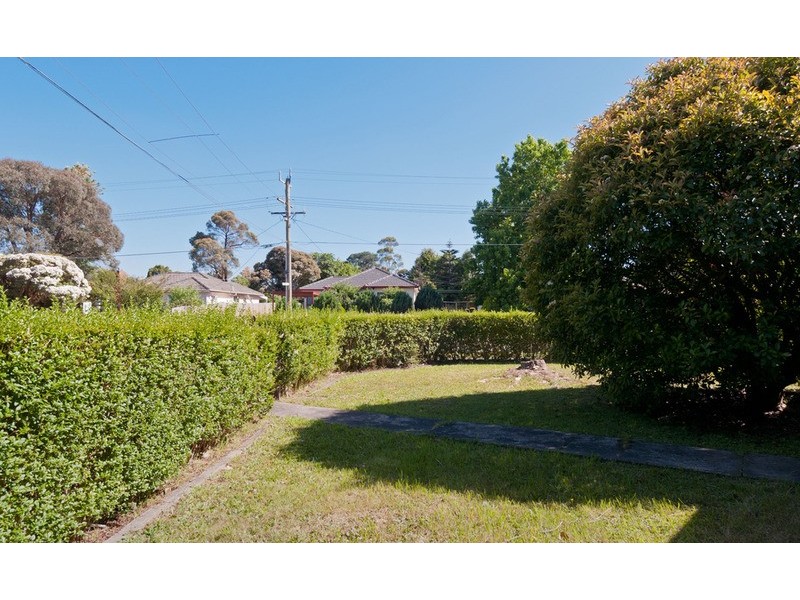 19 Diane Crescent, Mooroolbark VIC 3138