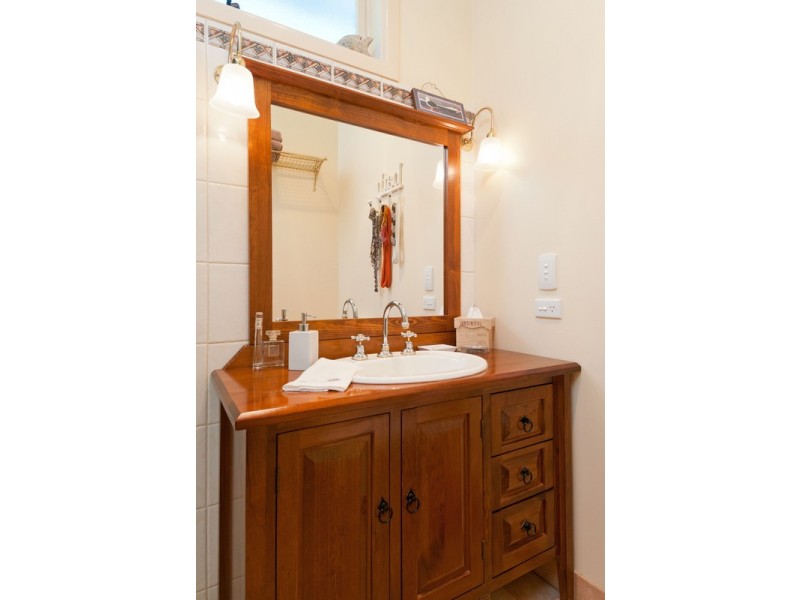 18-20 Yeaman Road, Montrose VIC 3765