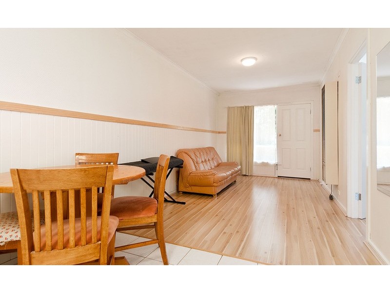 2/96 Sherlock Road, Mooroolbark VIC 3138