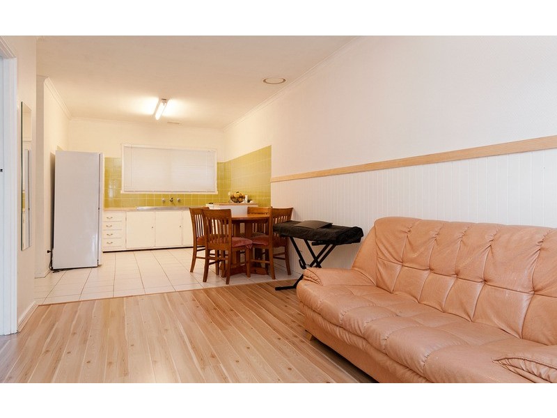 2/96 Sherlock Road, Mooroolbark VIC 3138