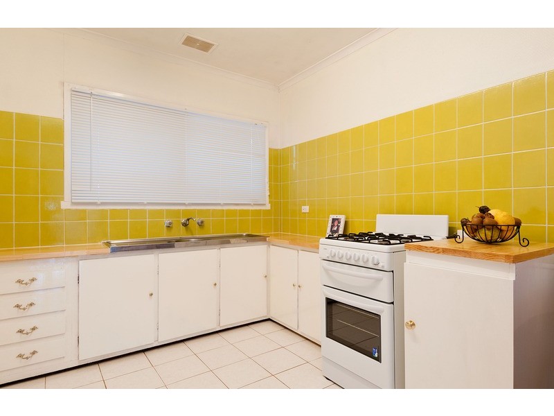 2/96 Sherlock Road, Mooroolbark VIC 3138