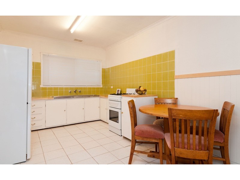 2/96 Sherlock Road, Mooroolbark VIC 3138