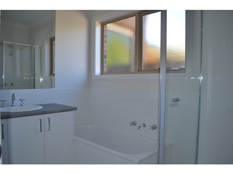 3 Saxon Drive, Mooroolbark VIC 3138