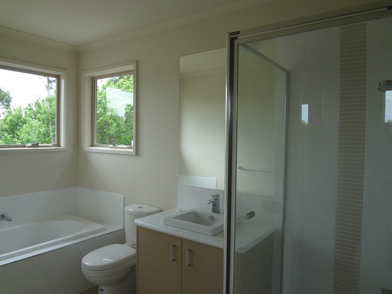 9 Kimberley Drive, Chirnside Park VIC 3116