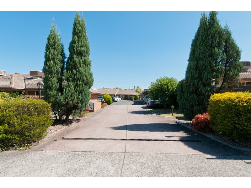 3/8-12 Albert Street, Ringwood VIC 3134