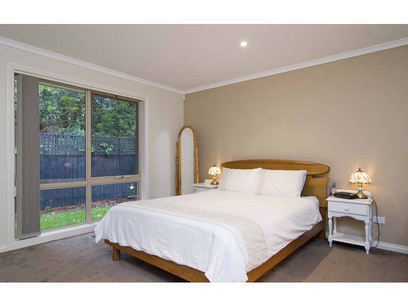 2/73 Cardigan Road, Mooroolbark VIC 3138