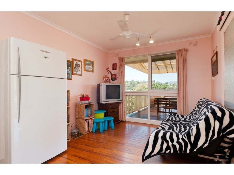 13 Alawara Drive, Mooroolbark VIC 3138