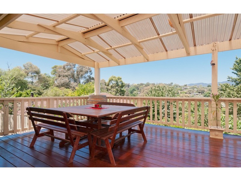 13 Alawara Drive, Mooroolbark VIC 3138