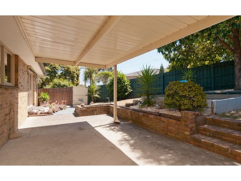 13 Alawara Drive, Mooroolbark VIC 3138