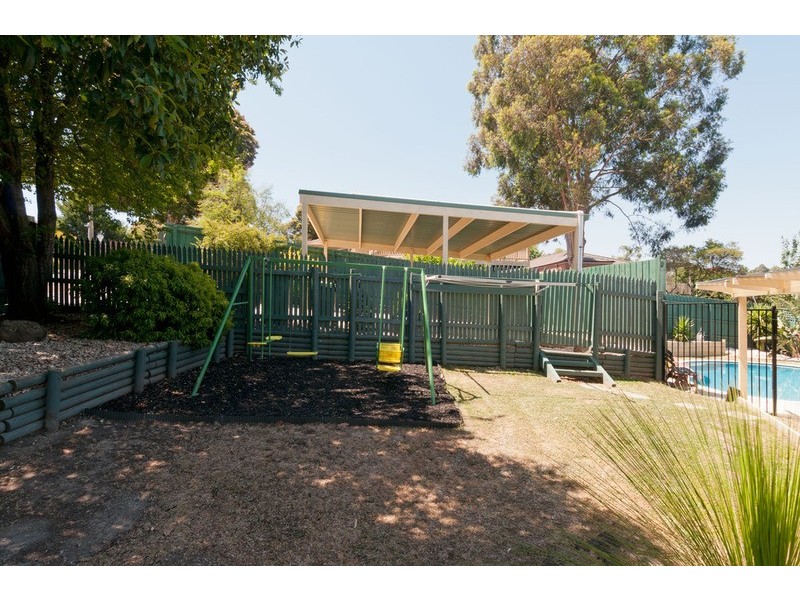 13 Alawara Drive, Mooroolbark VIC 3138