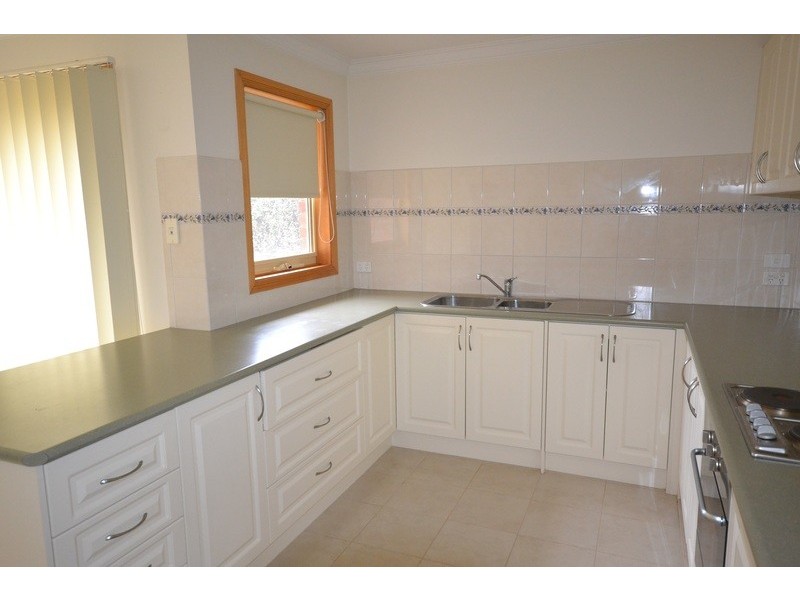 1/6 Devenish Avenue, Montrose VIC 3765