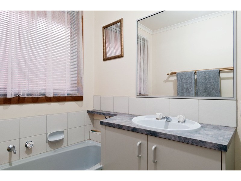 3 Honeysuckle  Walk, Croydon South VIC 3136