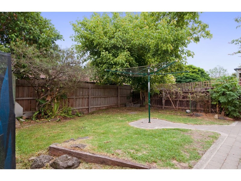 3 Honeysuckle  Walk, Croydon South VIC 3136