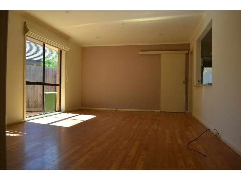 4 Bond Court, Croydon VIC 3136