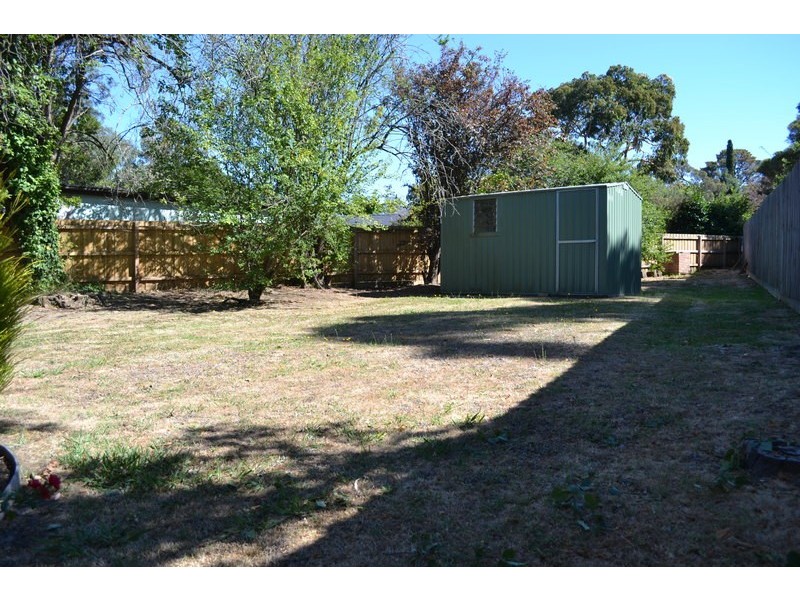 4 Bond Court, Croydon VIC 3136