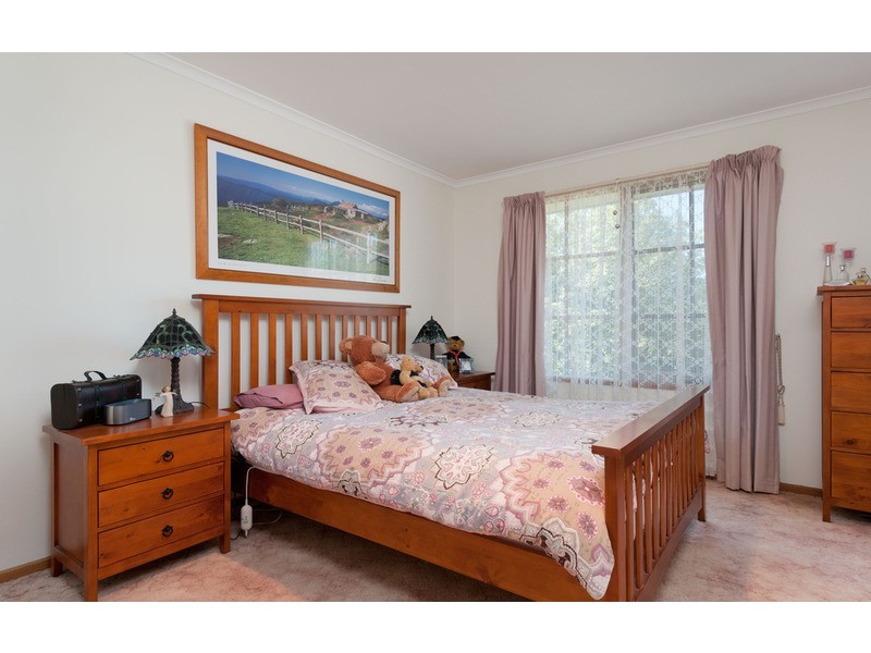 4 Fawkner Court, Mooroolbark VIC 3138