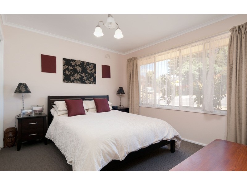 85 Dryden Concourse, Mooroolbark VIC 3138