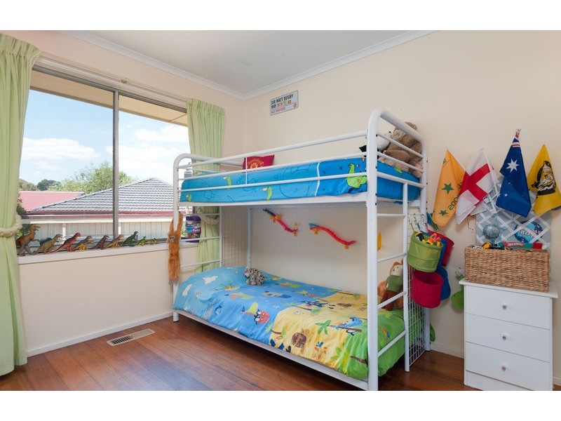 85 Dryden Concourse, Mooroolbark VIC 3138