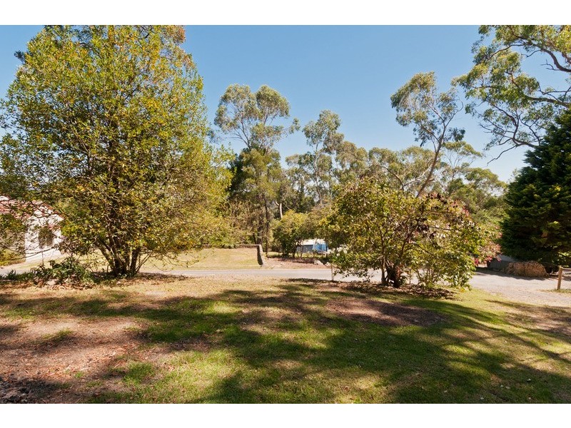 27 Browns Road, Montrose VIC 3765
