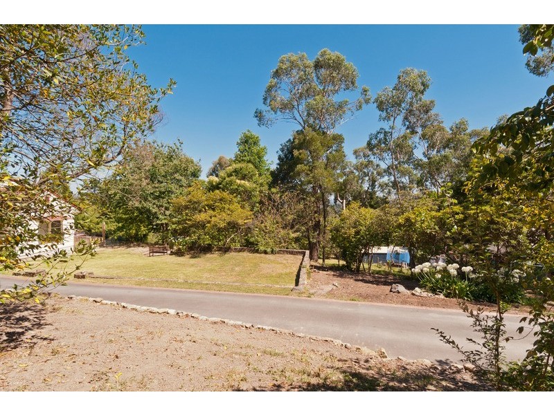 27 Browns Road, Montrose VIC 3765