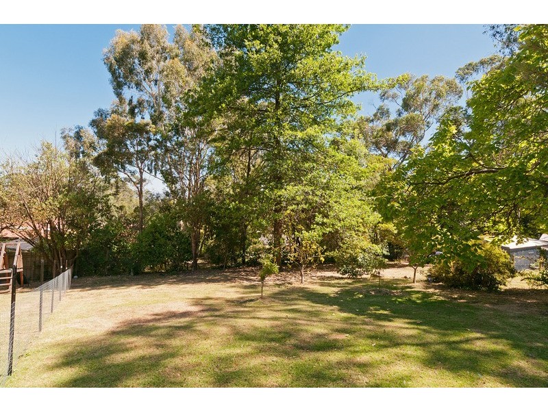 27 Browns Road, Montrose VIC 3765