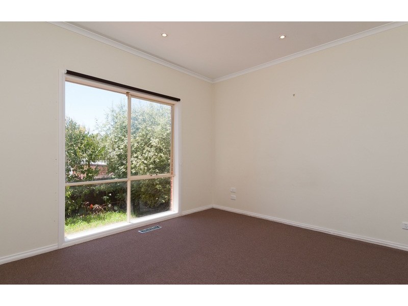 15a Sheldon Avenue, Mooroolbark VIC 3138